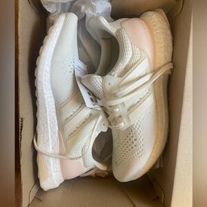 Brand new in box Adidas Ultraboost 1.0 W 7.5